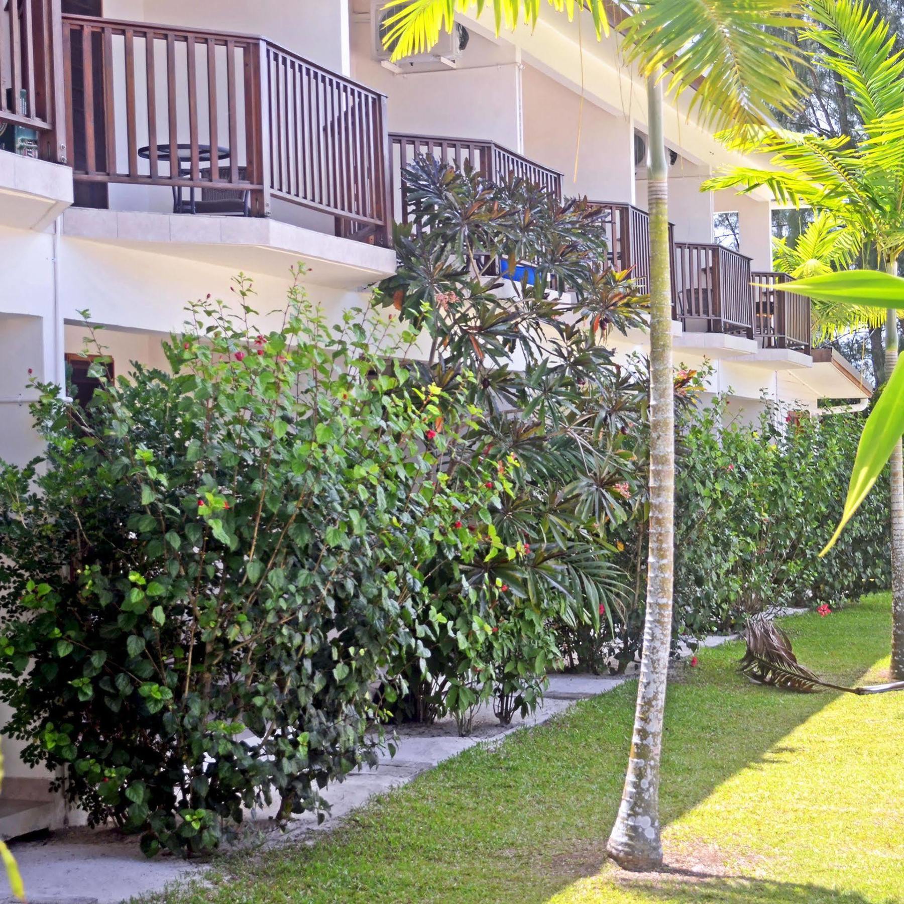 Tropicana Lagoon Apartments Port-Vila Extérieur photo